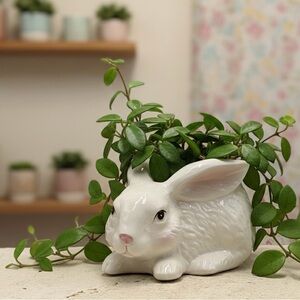 Vintage White Ceramic Bunny Rabbit Planter - 7" Long - 1980s Made in Taiwan